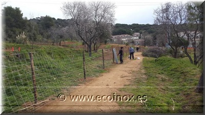 Instal·lació de tancament cinergètic a la zona dels horts urbans de Sant Feliu de Guíxols.