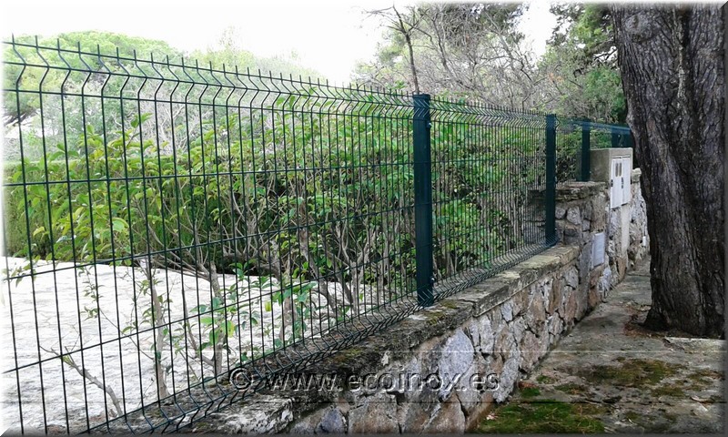 TANCAMENT DE PANELL RÍGID A S'AGARÓ