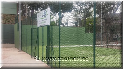 La pista de padel del Club Tennis Guíxols anomenada com pista "ECOINOX".